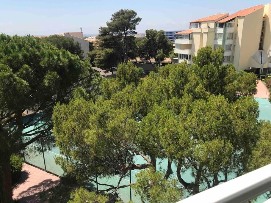 Mer Et Tennis A La Corniche Σετ Εξωτερικό φωτογραφία